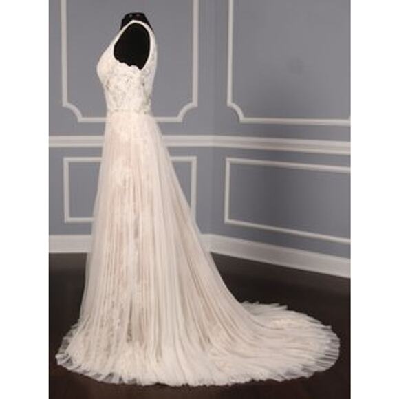 ISABELLE ARMSTRONG Willow Sleeveless V Neck Aline Beading Lace Wedding Dress 10 - Picture 6 of 12